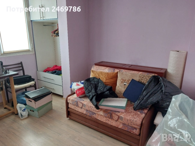Шевна машина, единично легло с чекмеджета и ракла, и малък диван, снимка 2 - Други - 51692720