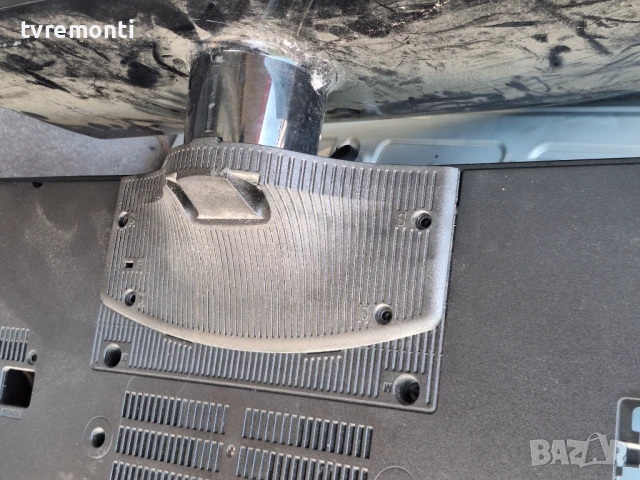 оригинална стойка телевизор Samsung модел UE40F5300AW, снимка 4 - Стойки, 3D очила, аксесоари - 50556829