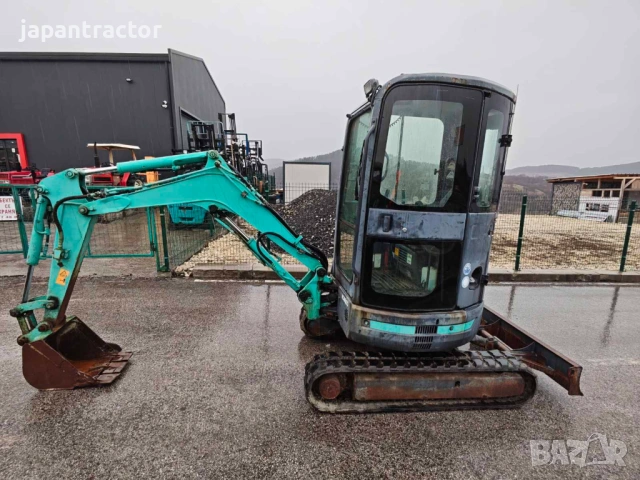 Багер Kobelco НОВ ВНОС 2.5 ТОНА, Кабина, Джойстици, снимка 10 - Индустриална техника - 53268244
