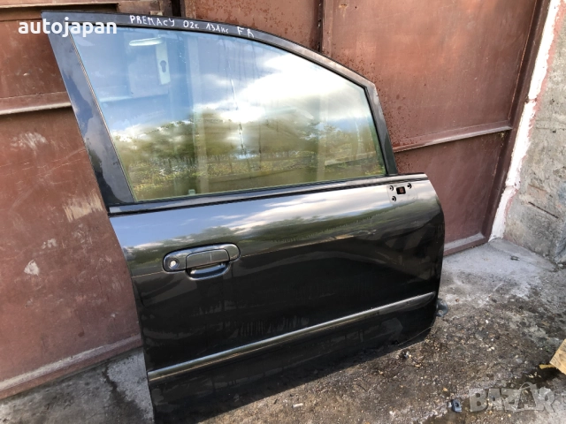 Предна дясна врата Mazda Premacy 2002г