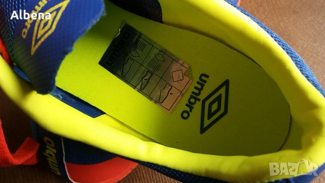 UMBRO FUTSAL STREET 4 размер EUR 45 / UK 10 за зала 8-4-S, снимка 11 - Спортни обувки - 28018767