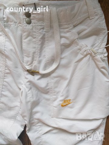 Nike - страхотен дамски панталон КАТО НОВ, снимка 3 - Къси панталони и бермуди - 28562133