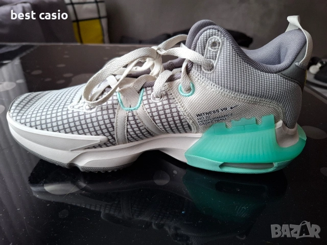 Продавам нов оригинален Nike LeBron 7., снимка 3 - Маратонки - 53220105