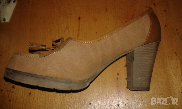 като нови обувки с дебел ток , снимка 2 - Дамски обувки на ток - 53015689