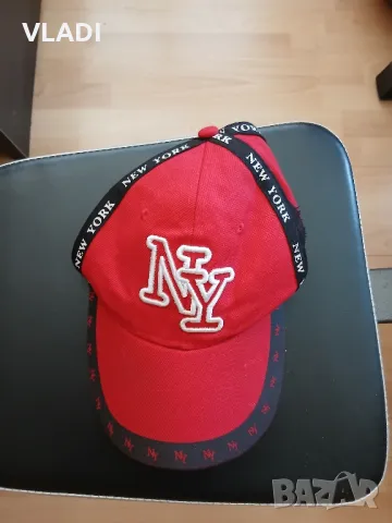 Шапка Ney York червена