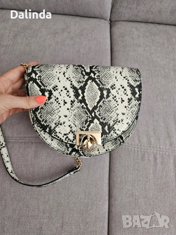 Дамски чанти, различни моделчета, снимка 7 - Чанти - 51470830