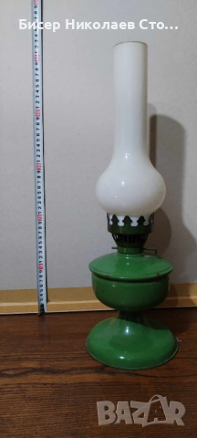 Старинна зелена газена лампа с бяла стъкленица , снимка 1 - Декорация за дома - 44878746
