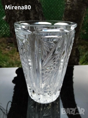 Кристална ваза