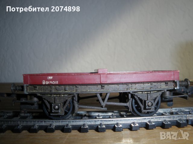 Двуосни вагони Хорнби, мащаб НО 1:87, снимка 5 - Колекции - 38781501