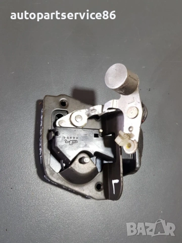 Механизъм на бравата на задната лява врата за KIA Carnival 2.9 CRDi (2002–2006)