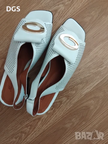 Дамски бели сандали  
