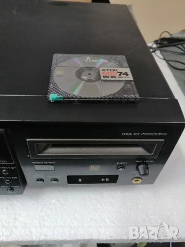 SHARP MD-R3 MiniDisk + 3 CD, снимка 4 - Декове - 53530785