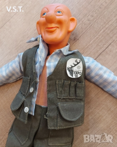 Пловдив Expo'81 - Кукла от Ловното Изложение, снимка 3 - Оборудване и аксесоари за оръжия - 52252302