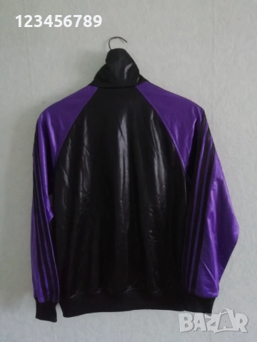 Adidas Chile 62 оригинално мъжко черно-лилаво горнище размер S Vintage Trefoil ретро блестящо , снимка 2 - Спортни дрехи, екипи - 52185125