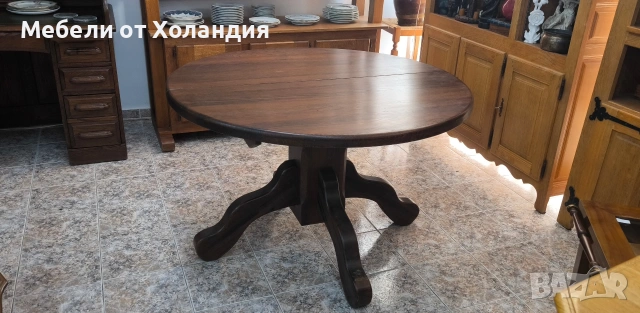 кръгла разтегателна маса от дъб