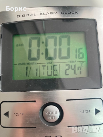 Дигитален часовник будилник Q&Q D089C500Y, отличен, снимка 3 - Други - 53227495