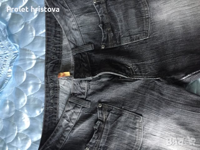 Черен нов, дънков панталон, снимка 2 - Панталони - 37812484
