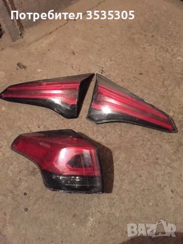 Заден задни стопове вътрешни и външни за TOYOTA RAV4 MK4 2015