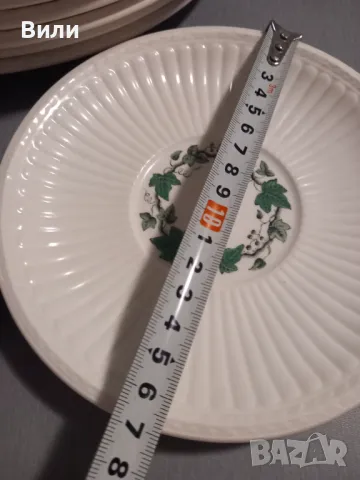 Сервиз за хранене от английски костен порцелан , снимка 6 - Сервизи - 48636228