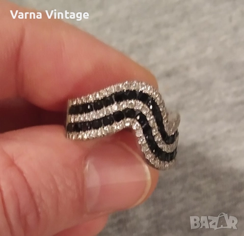 Сребърен дамски пръстен с камъни. 925.6 гр., снимка 2 - Пръстени - 52223686