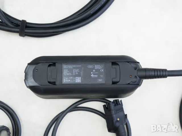 Audi e-tron 22kW Смарт Зарядна станция за електромобили 8V4998639A, снимка 5 - Аксесоари и консумативи - 49045692