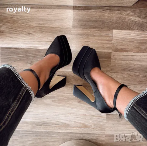 Обувки на ток - черен сатен 