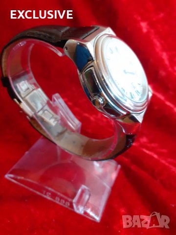 Луксозен часовник с 2 лица и камъни сваровски - Лимитирана серия!, снимка 7 - Дамски - 43437052