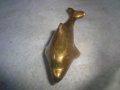 СИМПАТИЧНА СТАРА БРОНЗОВА ФИГУРКА ДЕЛФИН с ПОЗЛАТА МАЙСТОРСКА ХУДОЖЕСТВЕНА ИЗРАБОТКА 25432, снимка 5