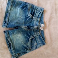 Къси дънки , снимка 2 - Къси панталони и бермуди - 40381411