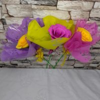 Букетчета рози от креп хартия!!, снимка 7 - Изкуствени цветя - 43582215