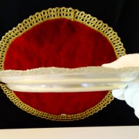 Месингова чиния с релефни рози 19 см. , снимка 4 - Антикварни и старинни предмети - 37997198