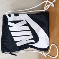 Nike-Много Запазена, снимка 2 - Раници - 43940381