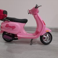 Ретро 2008 Barbie Pink Vespa Scooter Bike, снимка 1 - Колекции - 43367022