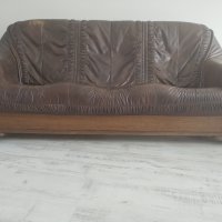 Масивен кожен диван, снимка 4 - Дивани и мека мебел - 43487740