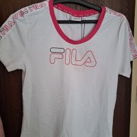 Дамска оригинална тениска на  Fila S, снимка 3 - Тениски - 40687011