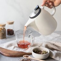 Verre Collection Керамичен чайник с термоустойчива дръжка и подвижен стоманен инфузер 1400 ml бял, снимка 5 - Аксесоари за кухня - 44070749