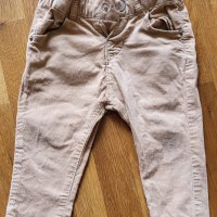 джинси Zara за момиче, 6-9м, снимка 1 - Панталони и долнища за бебе - 40404663