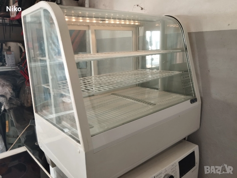 Хладилна витрина Saro, снимка 1