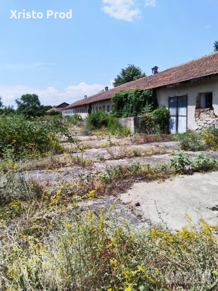 Краварник и хамбар, снимка 1