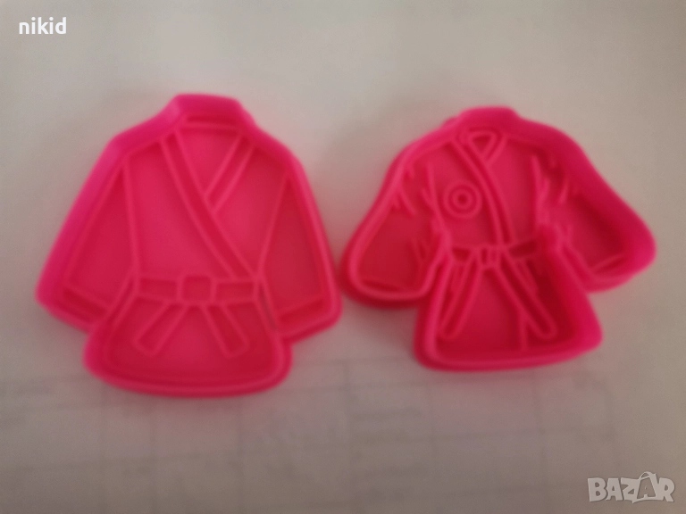 Дреха за Карате Кимоно Бойни изкуства пластмасов резец форма фондан тесто бисквитки, снимка 1