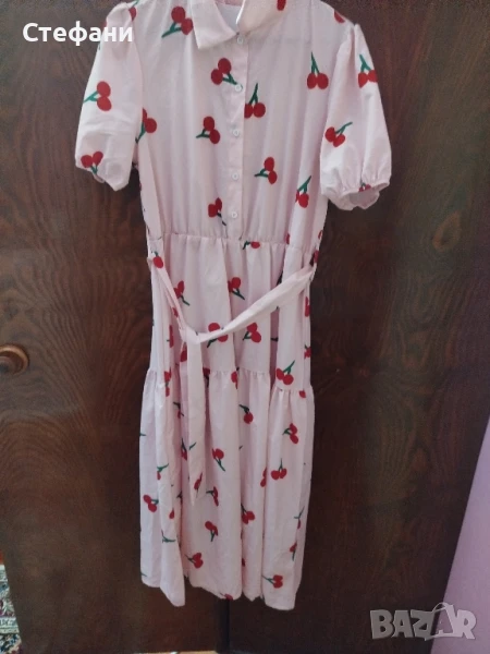 Продавам чисто нова рокля на 🍒, снимка 1
