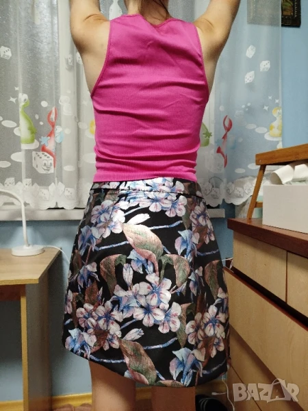 поличка само с копче , снимка 1