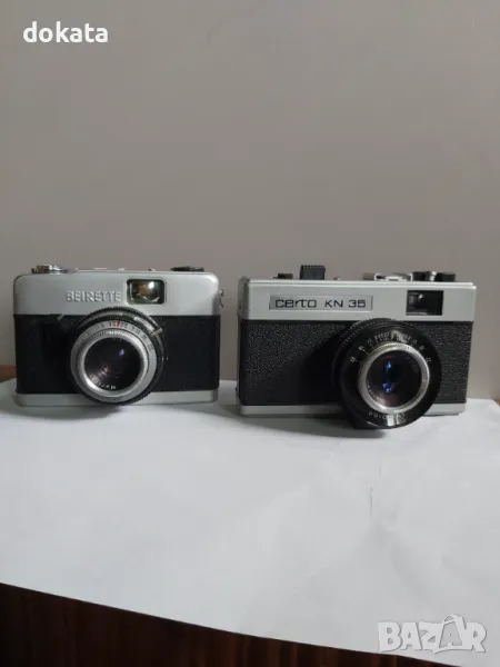 Стар фотоапарат- 2 бр.и светкавица., снимка 1