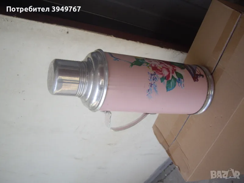 Стар отлично запазен термос., снимка 1