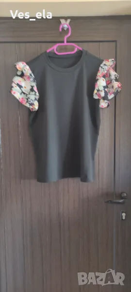 нова блуза с цветни ефирни ръкави , снимка 1