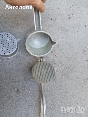 Преса, снимка 2 - Сокоизстисквачки и цитрус преси - 37535863