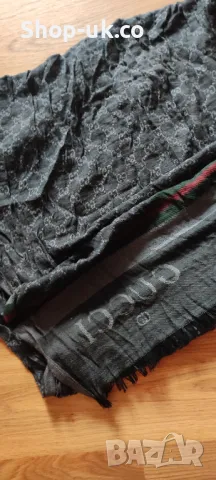 Шал GUCCI с две лица., снимка 4 - Шалове - 49018886