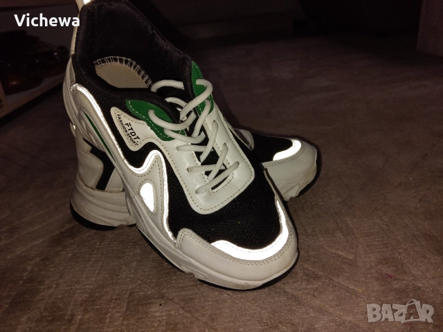 Дамски маратонки, снимка 3 - Маратонки - 52325472