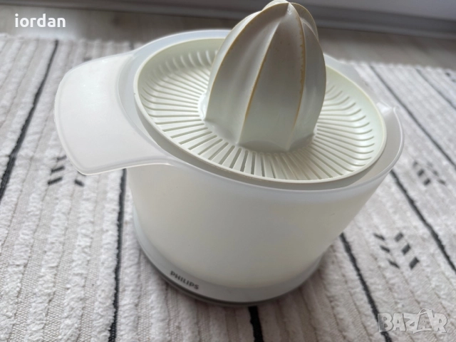 Philips /Цитрос преса , снимка 4 - Сокоизстисквачки и цитрус преси - 52771973