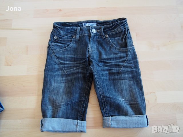 Къси дънкови панталонки ХС, снимка 2 - Дънки - 26256818